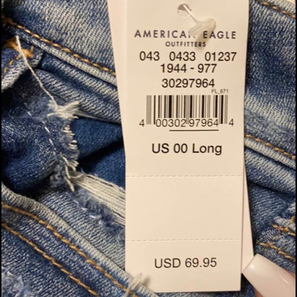 American Eagle women’s jeans